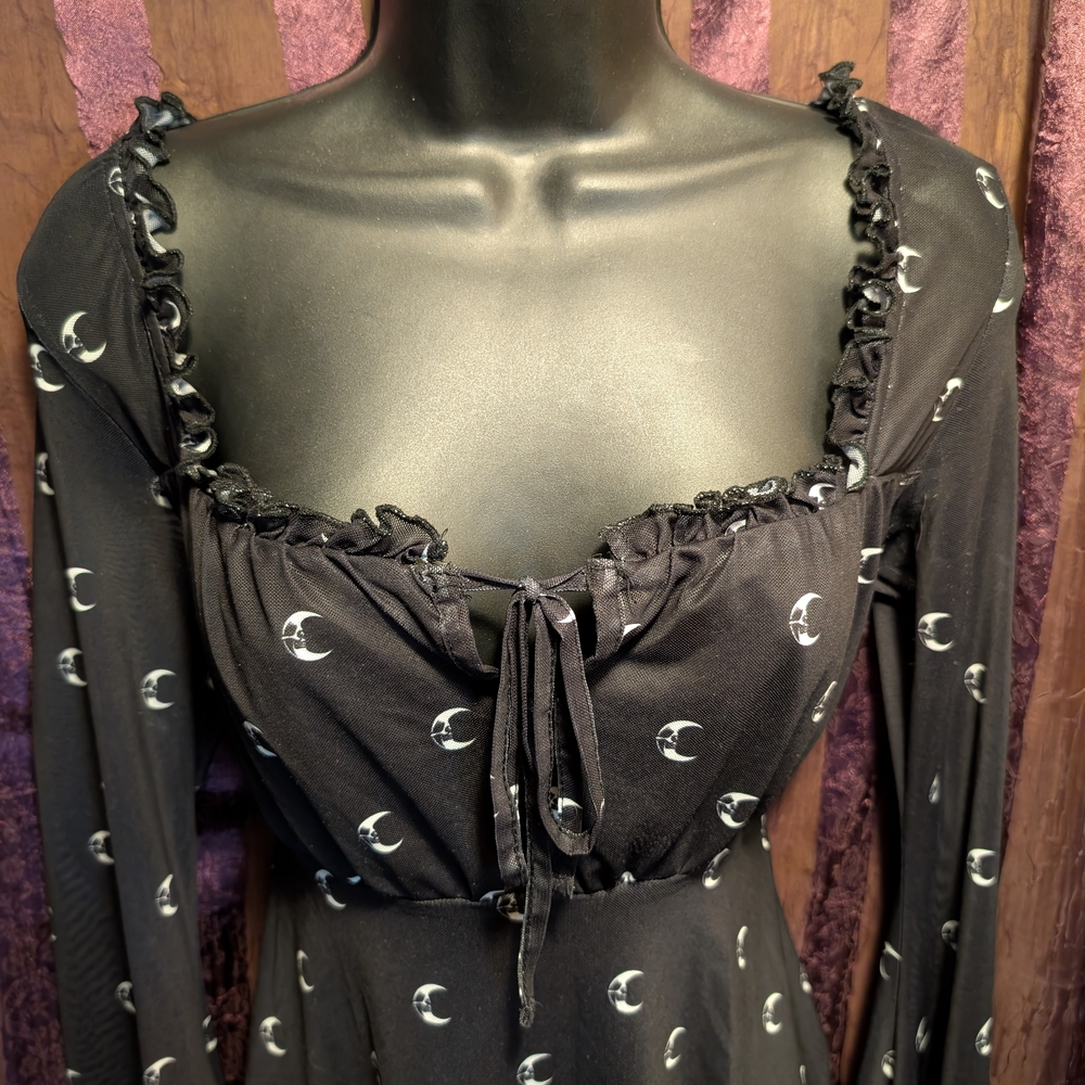 Killstar Black Sheer Crescent 🌙 Moon Skull 💀 Gothic Romance Medium - Picture 3 of 4
